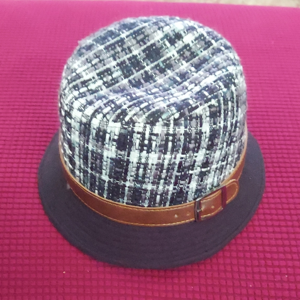 Vintage Manhattan Hat Company Hat